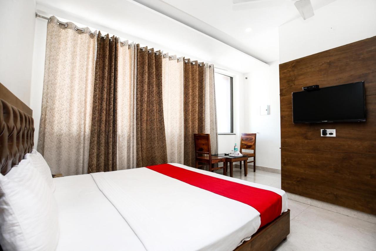 Hotel Woodcrest Zirakpur Chandigarh - Luxury Rooms 외부 사진