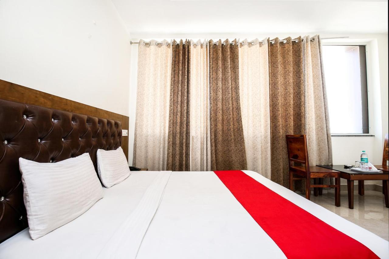 Hotel Woodcrest Zirakpur Chandigarh - Luxury Rooms 외부 사진