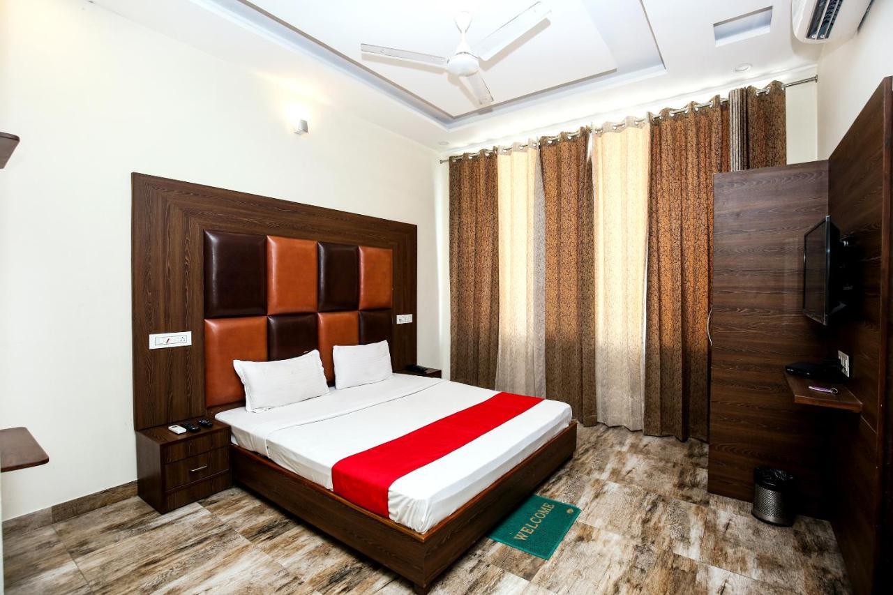 Hotel Woodcrest Zirakpur Chandigarh - Luxury Rooms 외부 사진