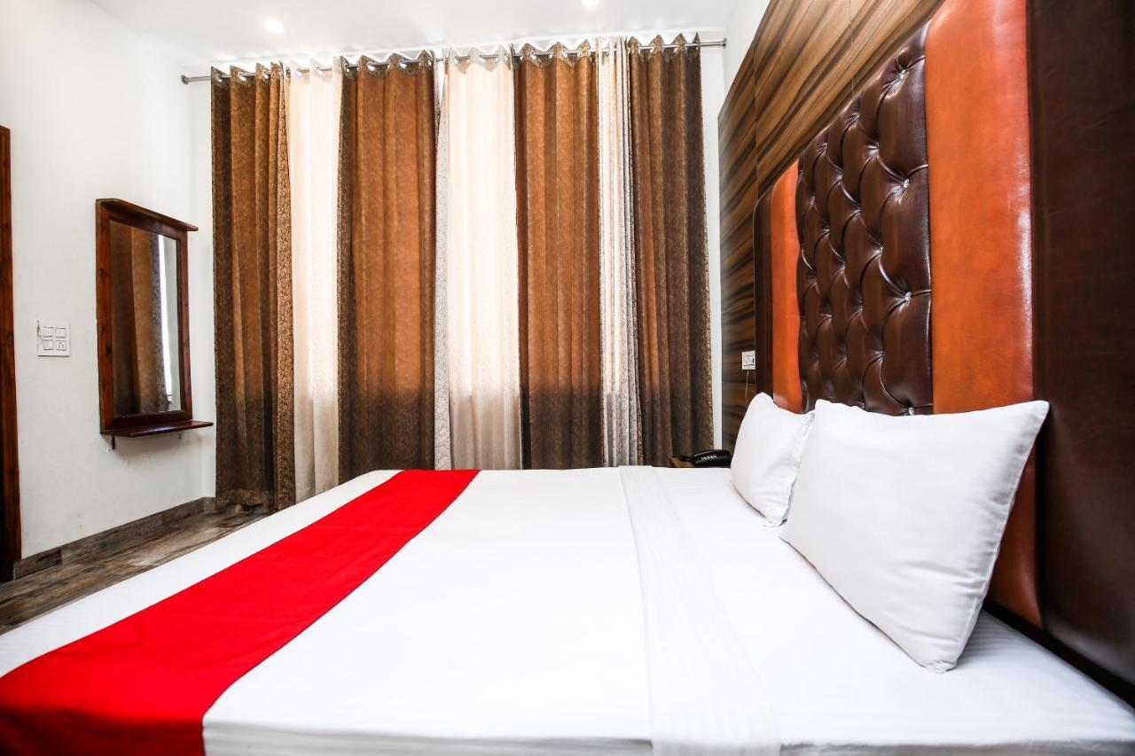 Hotel Woodcrest Zirakpur Chandigarh - Luxury Rooms 외부 사진